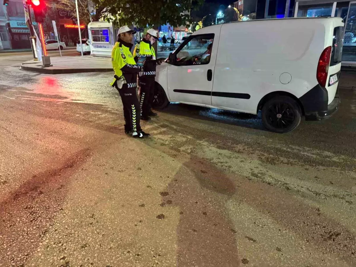 Alaca\'da Emniyet Kemeri Uygulaması