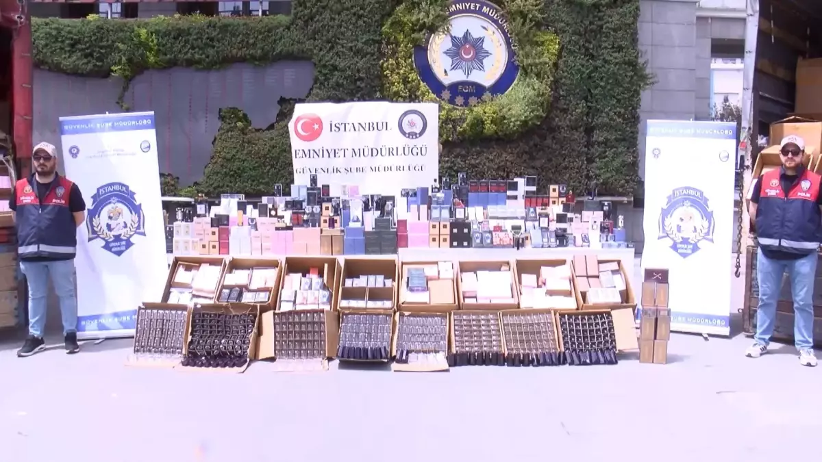 İstanbul\'da 110 Milyon Lira Değerinde Sahte Parfüm Ele Geçirildi
