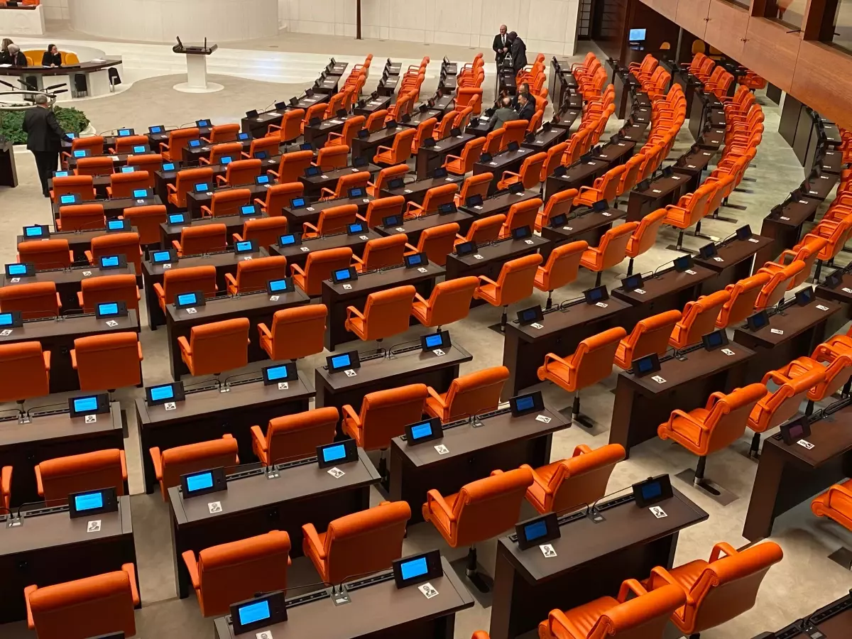 Sırrı Süreyya Önder, TBMM Genel Kurulu\'nda anıldı