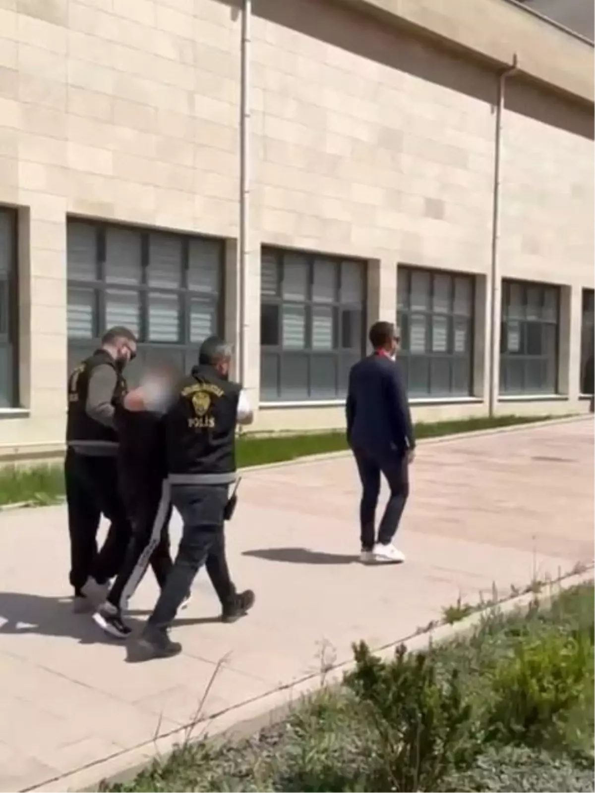 Hırsızlık Şüphelisi Tutuklandı