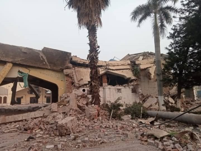 Asya'daki savaşta yeni safhaya geçildi! Pakistan karadan vurmaya başladı