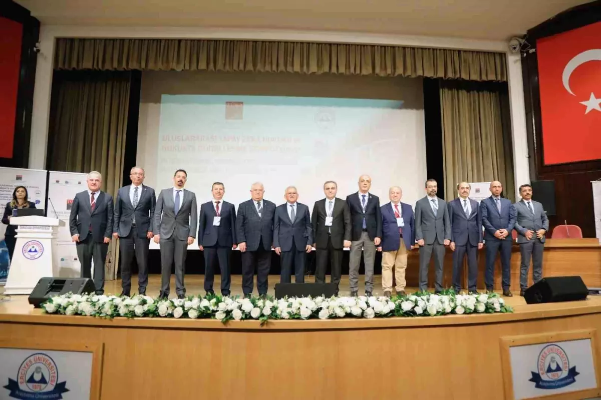 Uluslararası Yapay Zeka Hukuku ve Dijitalleşme Sempozyumu Kayseri\'de Düzenlendi