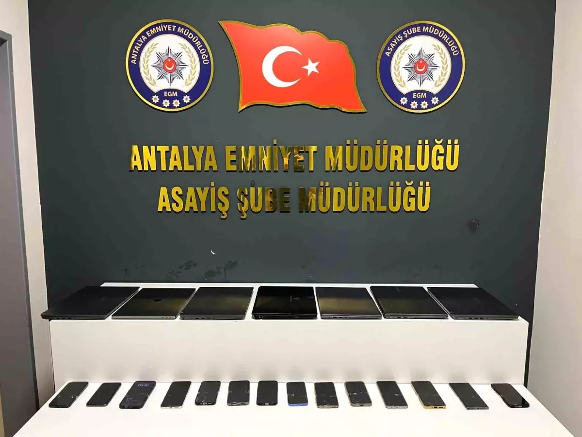 Antalya\'da 120 Milyon TL\'lik Dolandiricilik Operasyonu