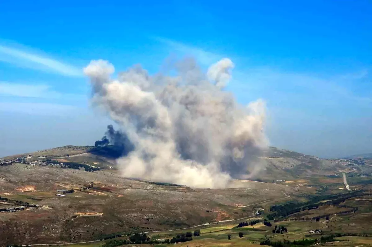 İsrail\'in Nebatiye Saldırısında 1 Ölü, 8 Yaralı