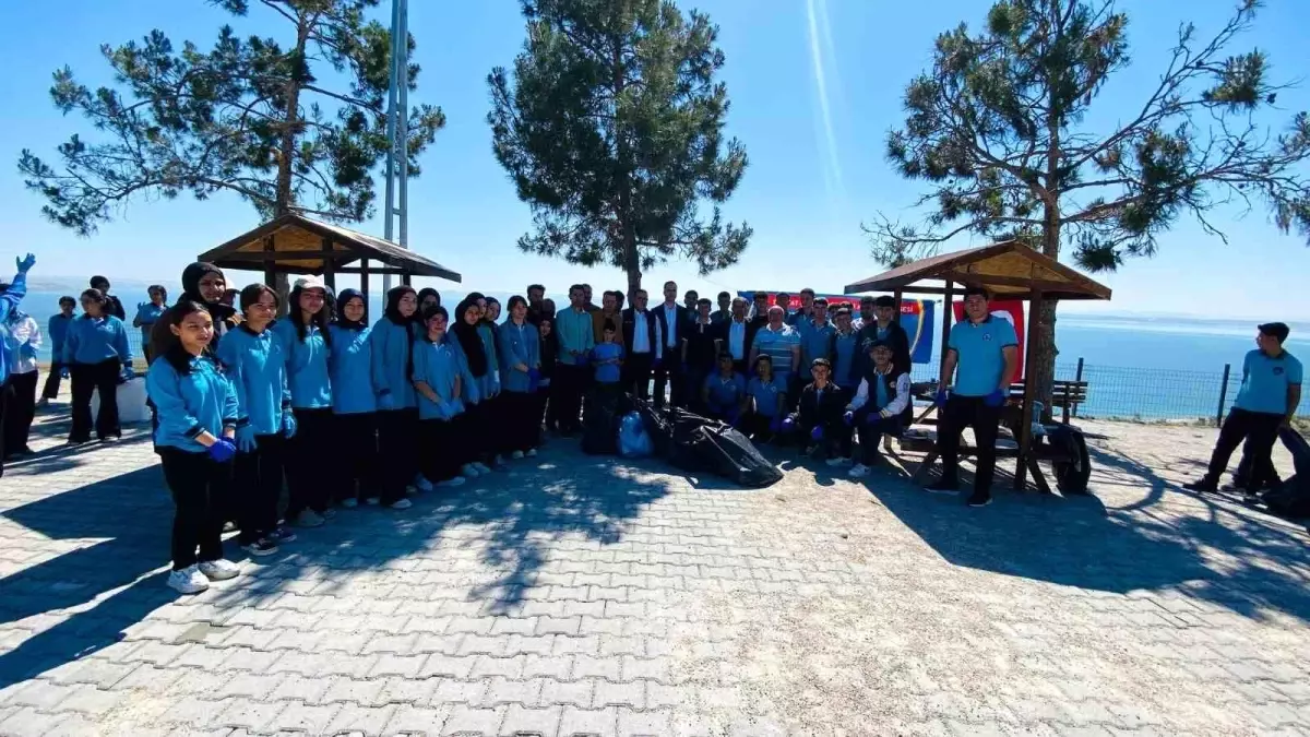 Samsat\'ta Doğa Temizliği ile Çevre Bilinci Artırıldı