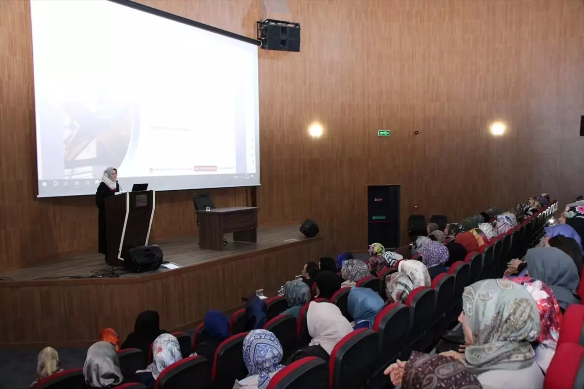 Amasya\'da Aile Konferansı