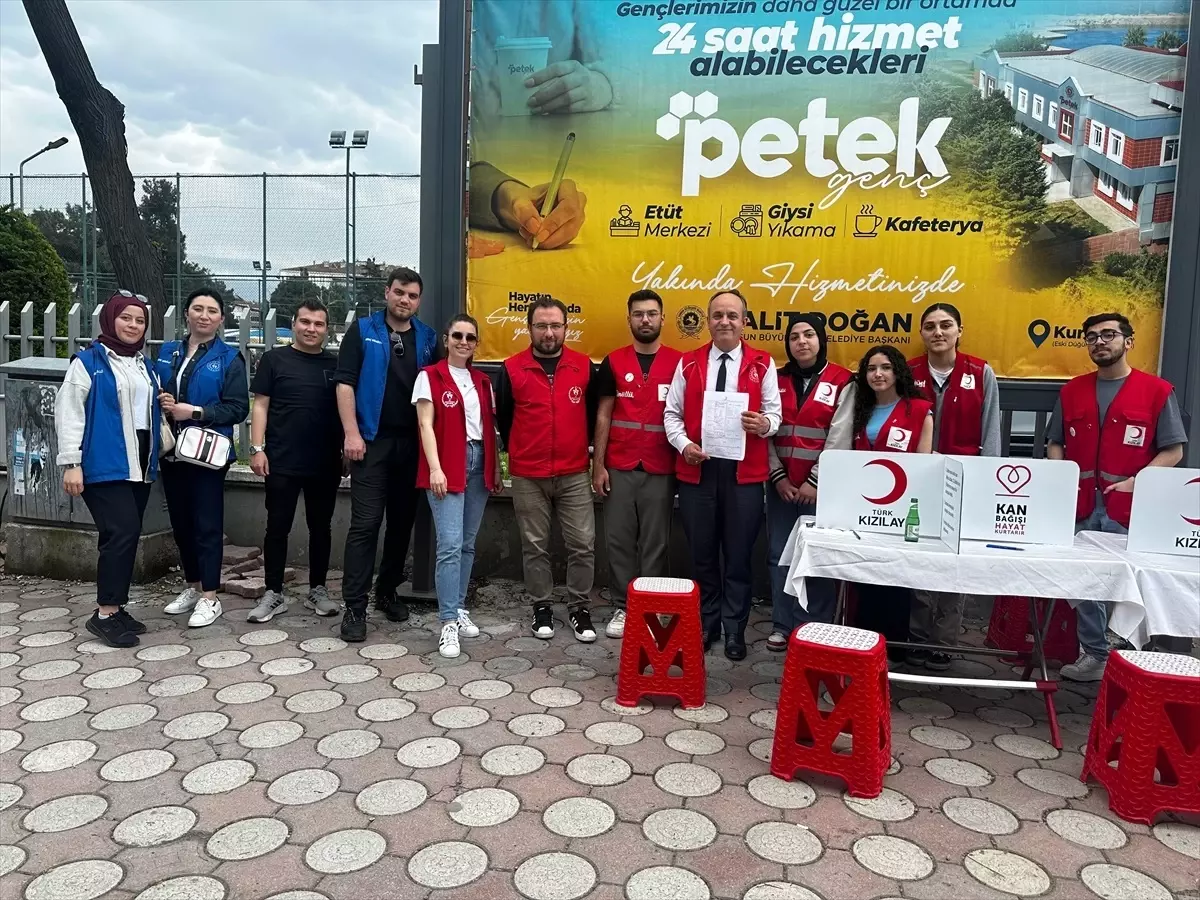 Bafra\'da Kan Bağışı Etkinliği: 81 Ünite Toplandı