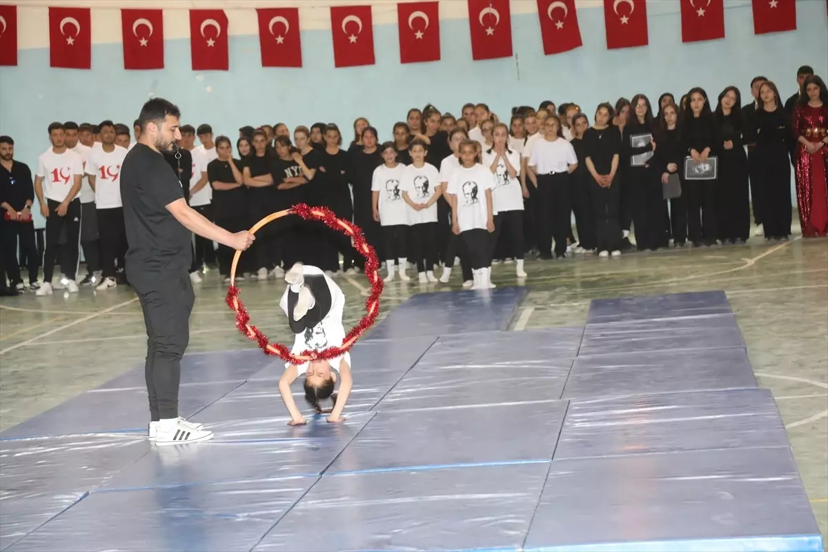 Başkale\'de 19 Mayıs Coşkusu