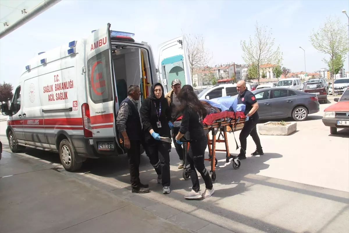 Konya\'da Çiftçi ve Çocuk Yaralandı