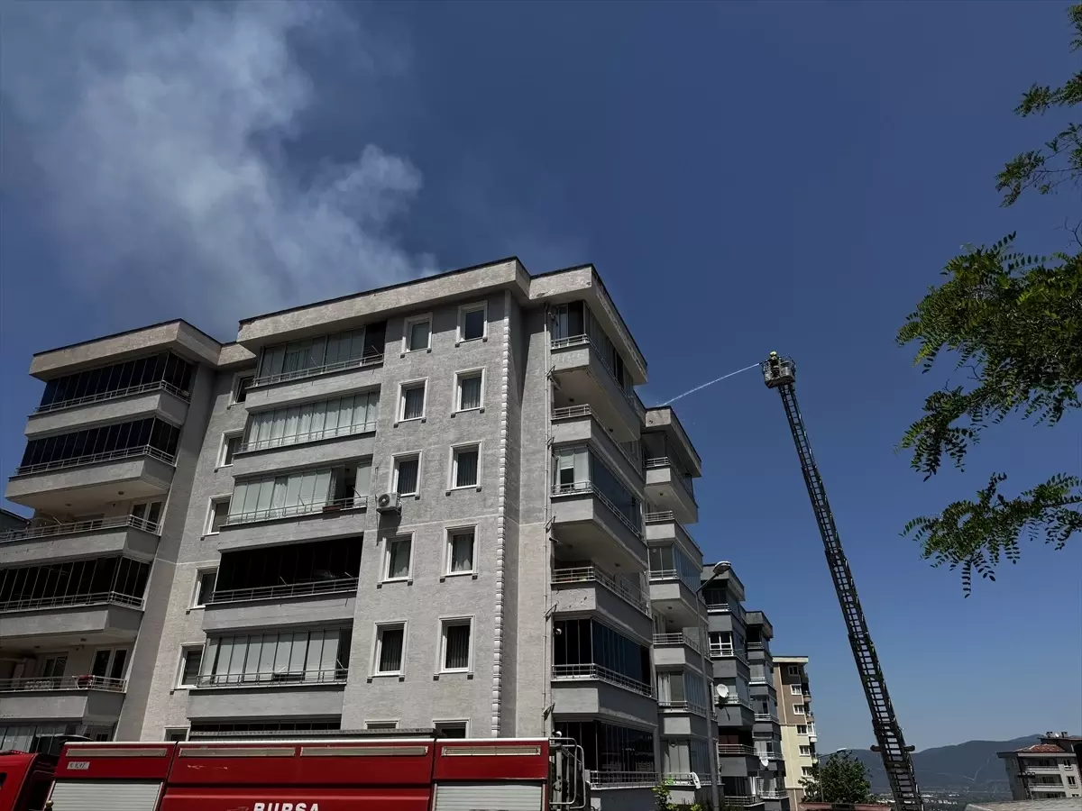 Yıldırım\'da Binada Yangın