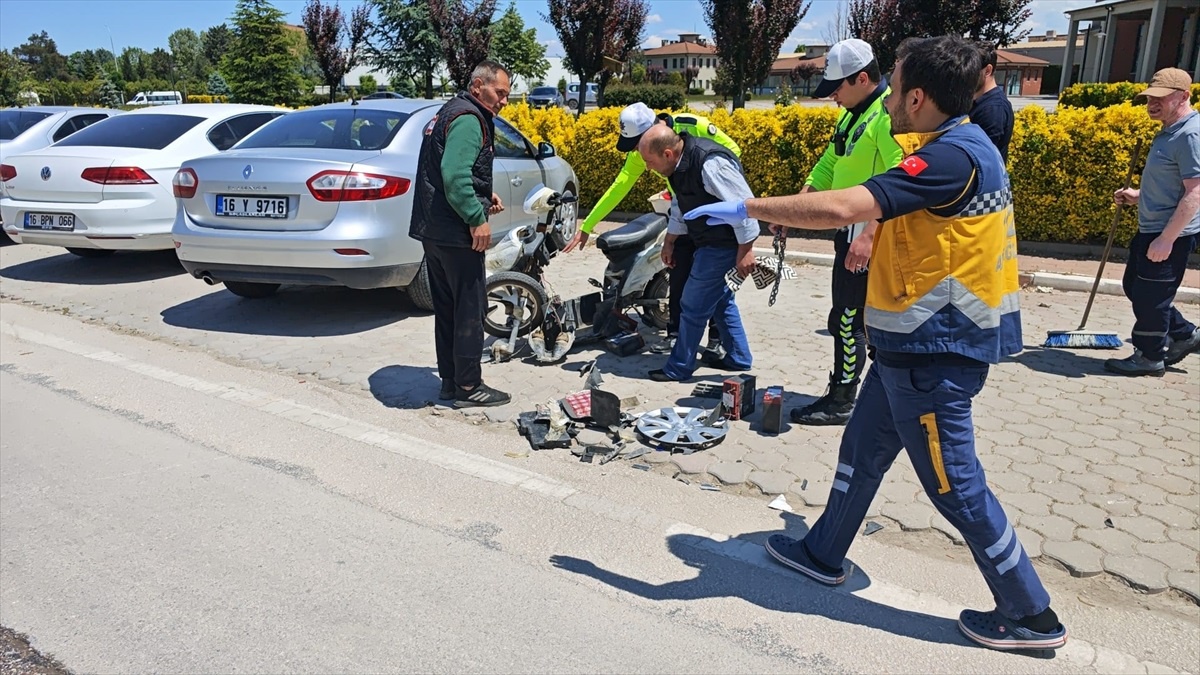 İnegöl\'de Elektrikli Bisiklet Kazası
