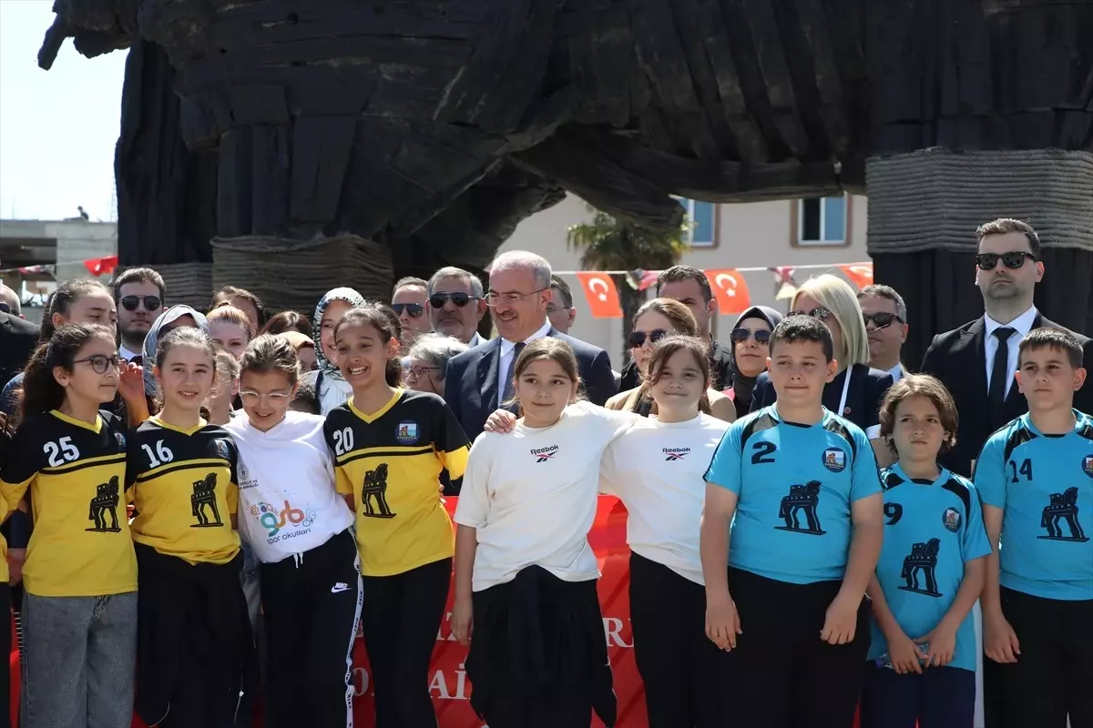 Çanakkale\'de Aile Haftası dolasıyla yürüyüş düzenlendi