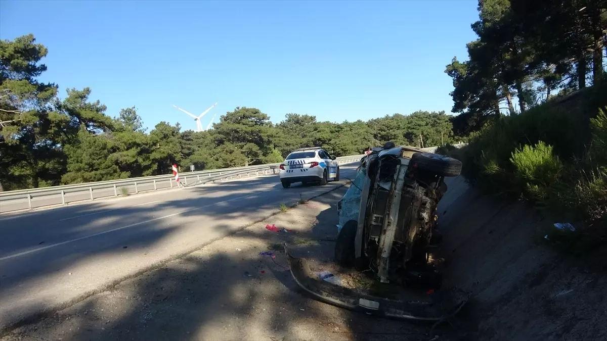 Ayvacık\'ta Trafik Kazası: 2 Yaralı