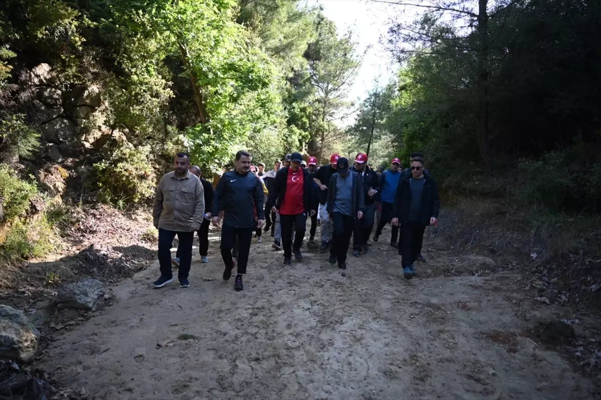 Çanakkale\'de şehitlere saygı yürüyüşü gerçekleştirildi