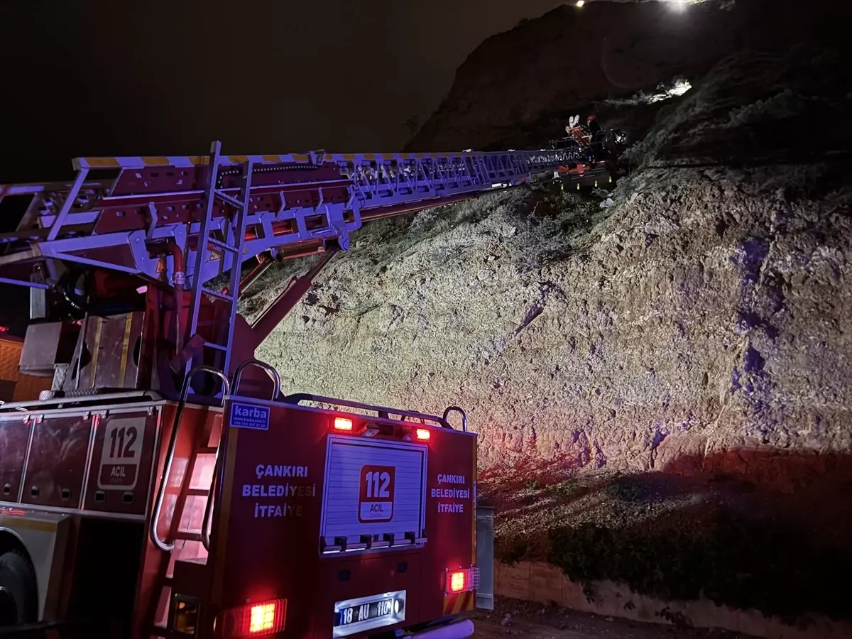 Çankırı Kalesi\'nde Düşen Genç Kurtarıldı