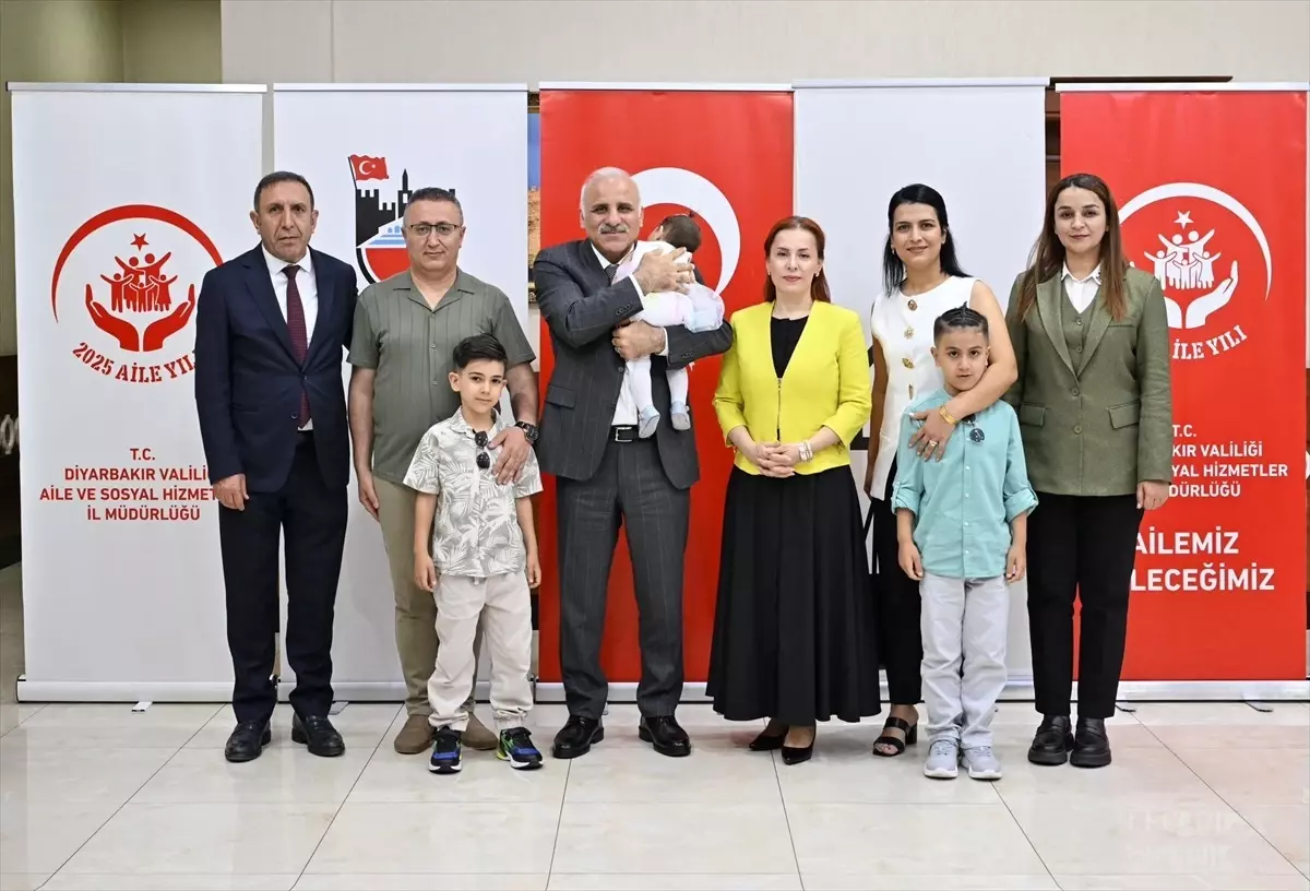 Diyarbakır\'da Koruyucu Aile Töreni