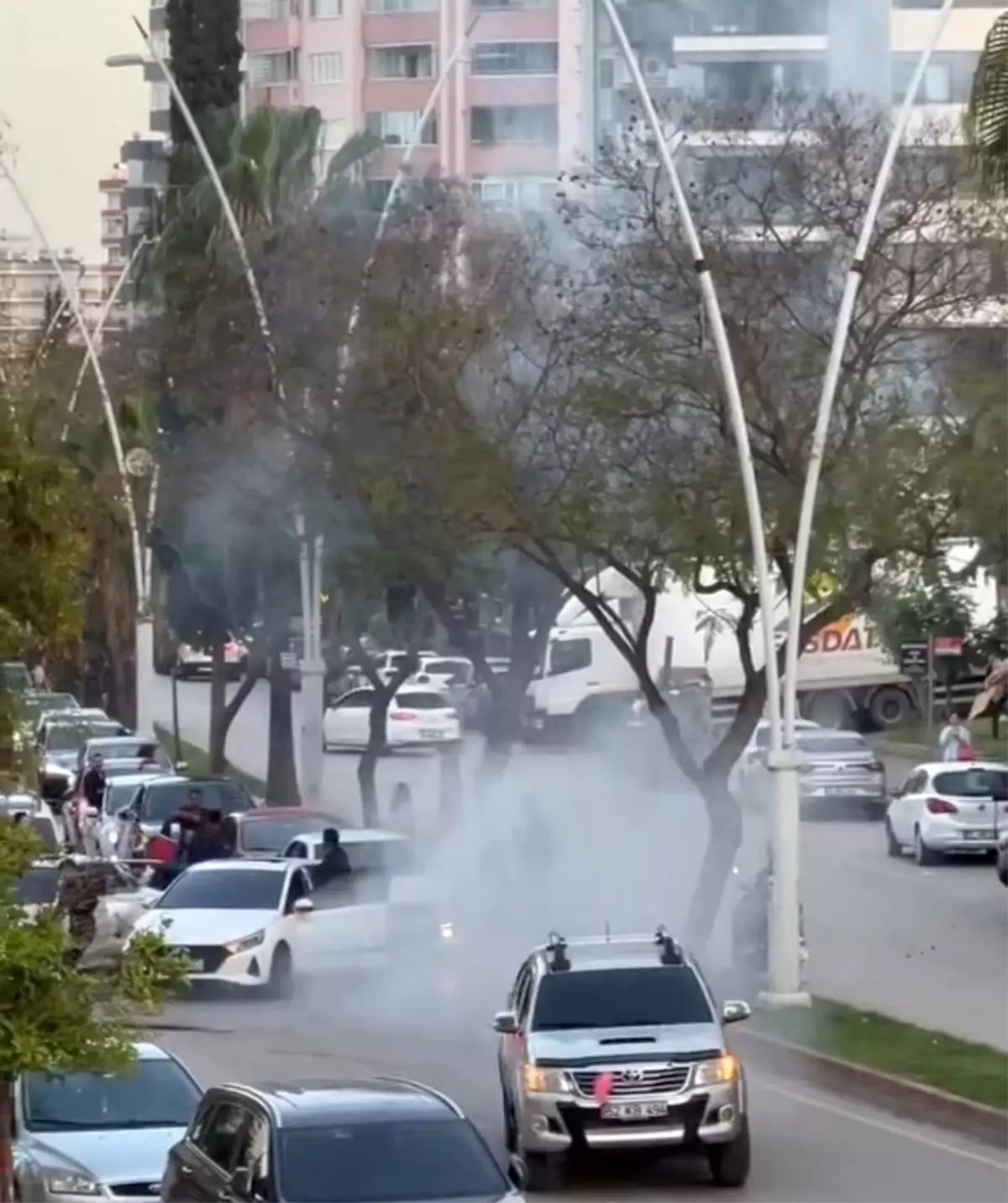 Adana\'da Düğün Konvoyunda Drift Ceza Yağmuru