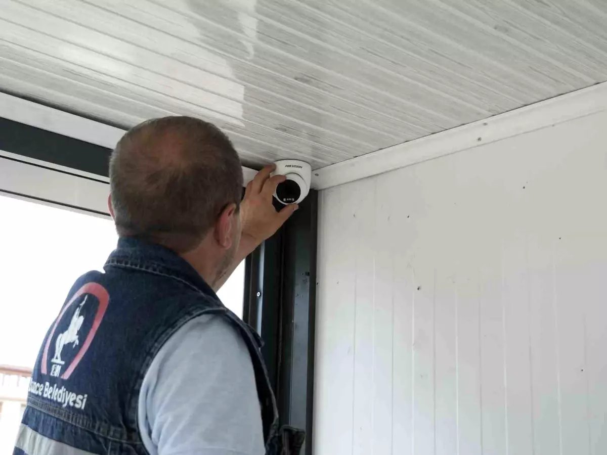 Düzce\'ye Yeni Modern ve Akıllı Durak Ekleniyor
