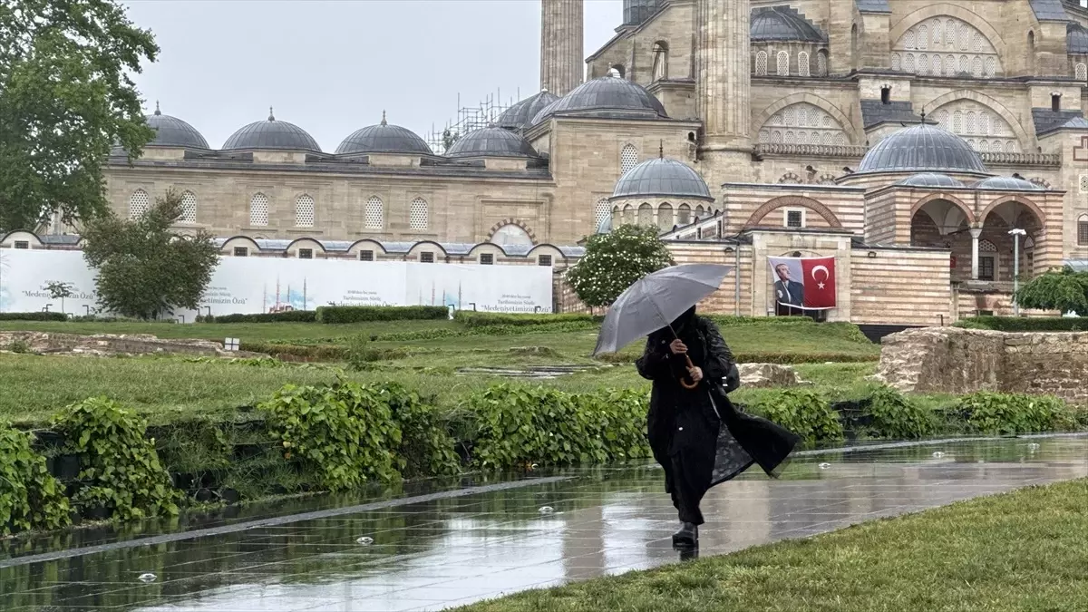 Edirne ve Kırklareli\'nde Sağanak Etkili