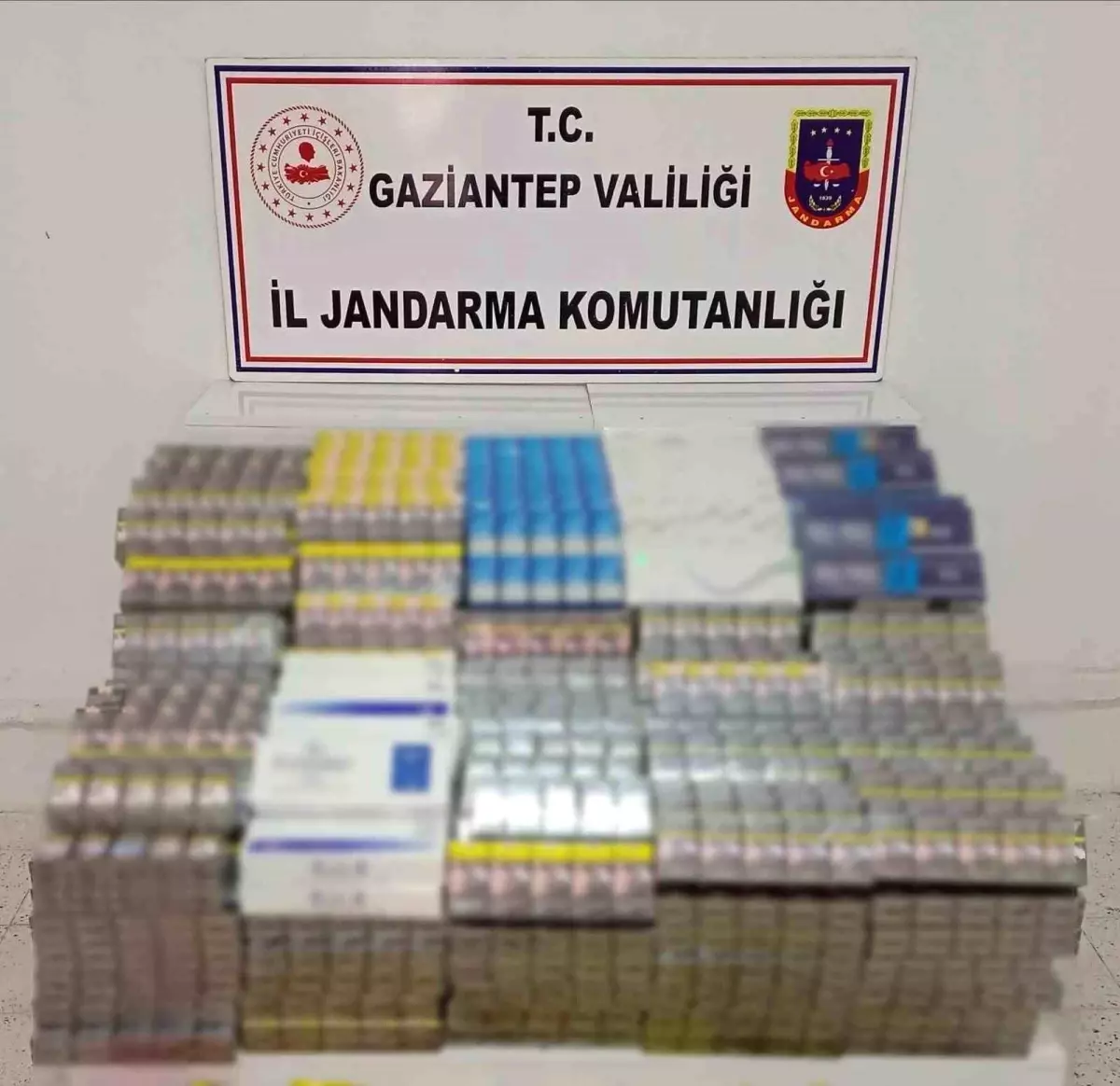 Gaziantep\'te Kaçakçılık Operasyonlarında 5.4 Milyon TL Değerinde Malzeme Ele Geçirildi