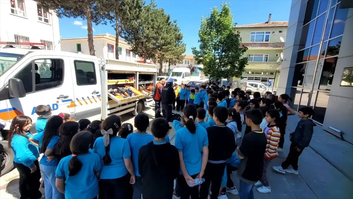 Göynücek\'te Afet Farkındalık Eğitimi