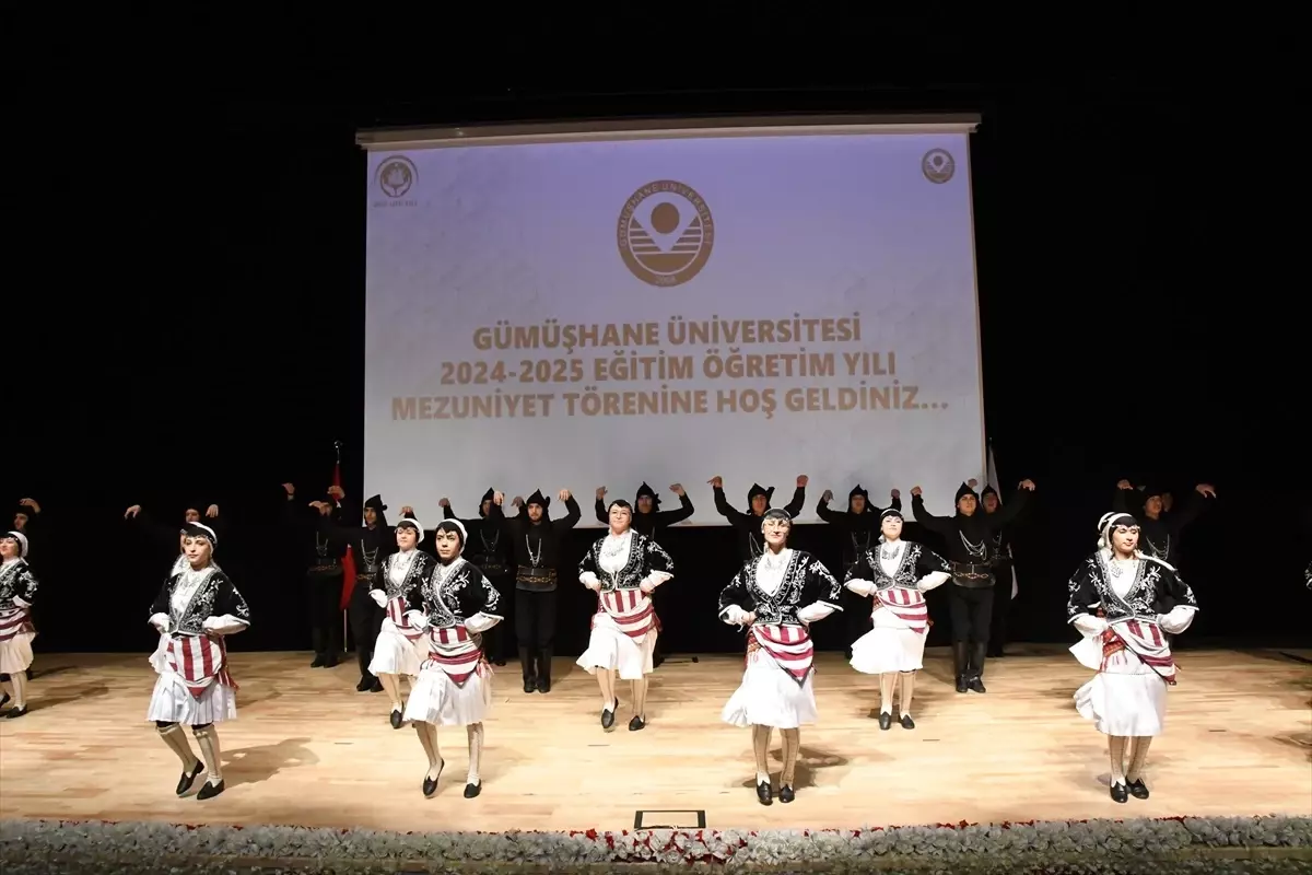 Gümüşhane Üniversitesi\'nde Mezuniyet Töreni