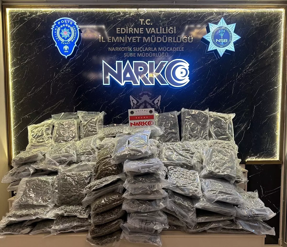 Hamzabeyli Sınır Kapısı\'nda 115 kg Skunk Ele Geçirildi