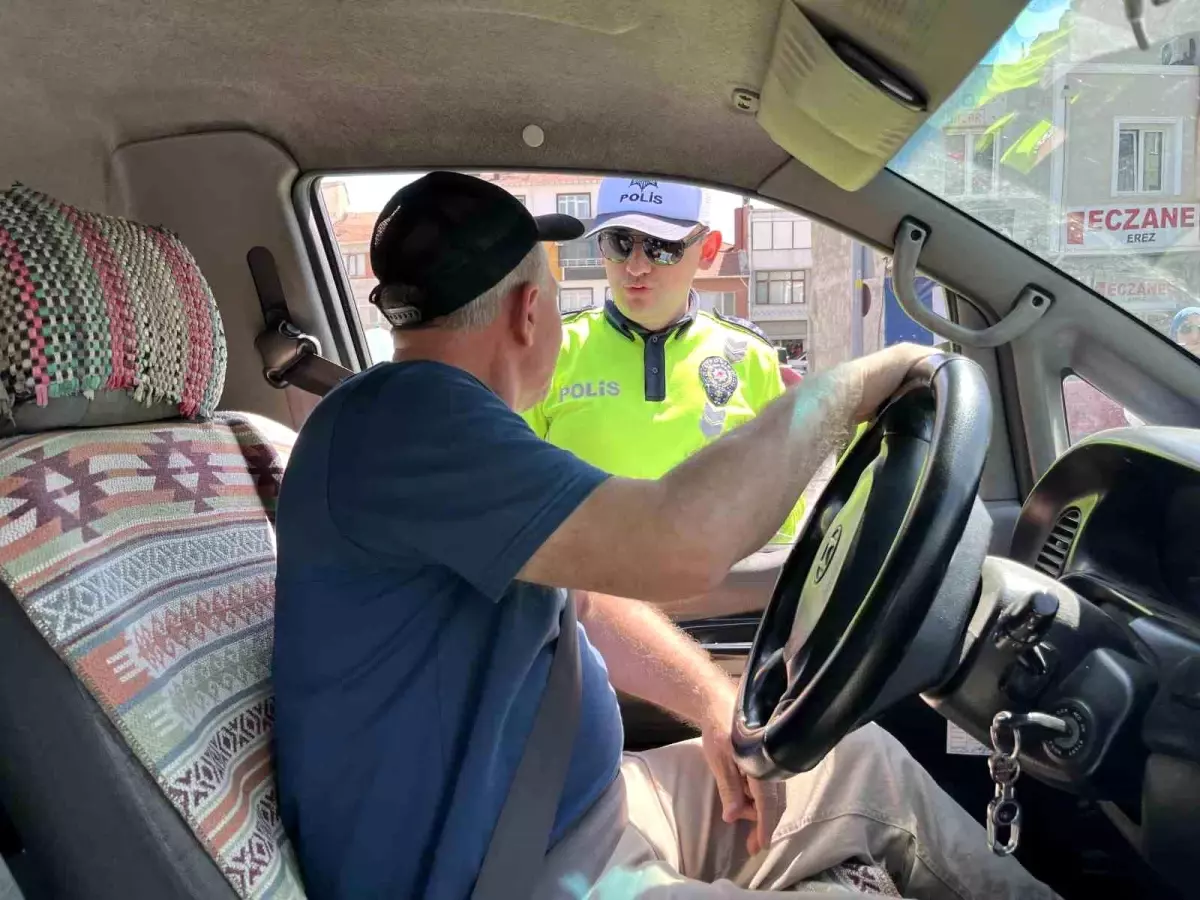 Trafik Haftası\'nda Güvenlik Bilgilendirmesi