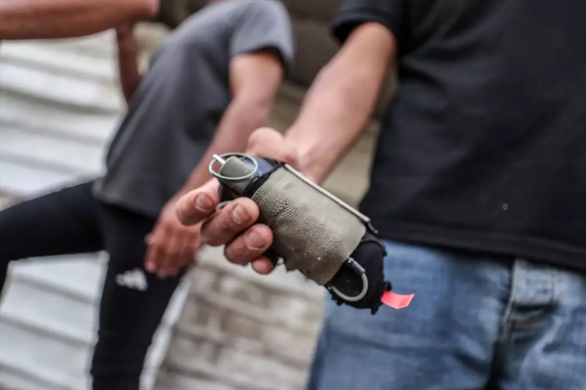 Han Yunus\'ta İsrail Baskını: 1 Ölü, Aile Alıkonuldu