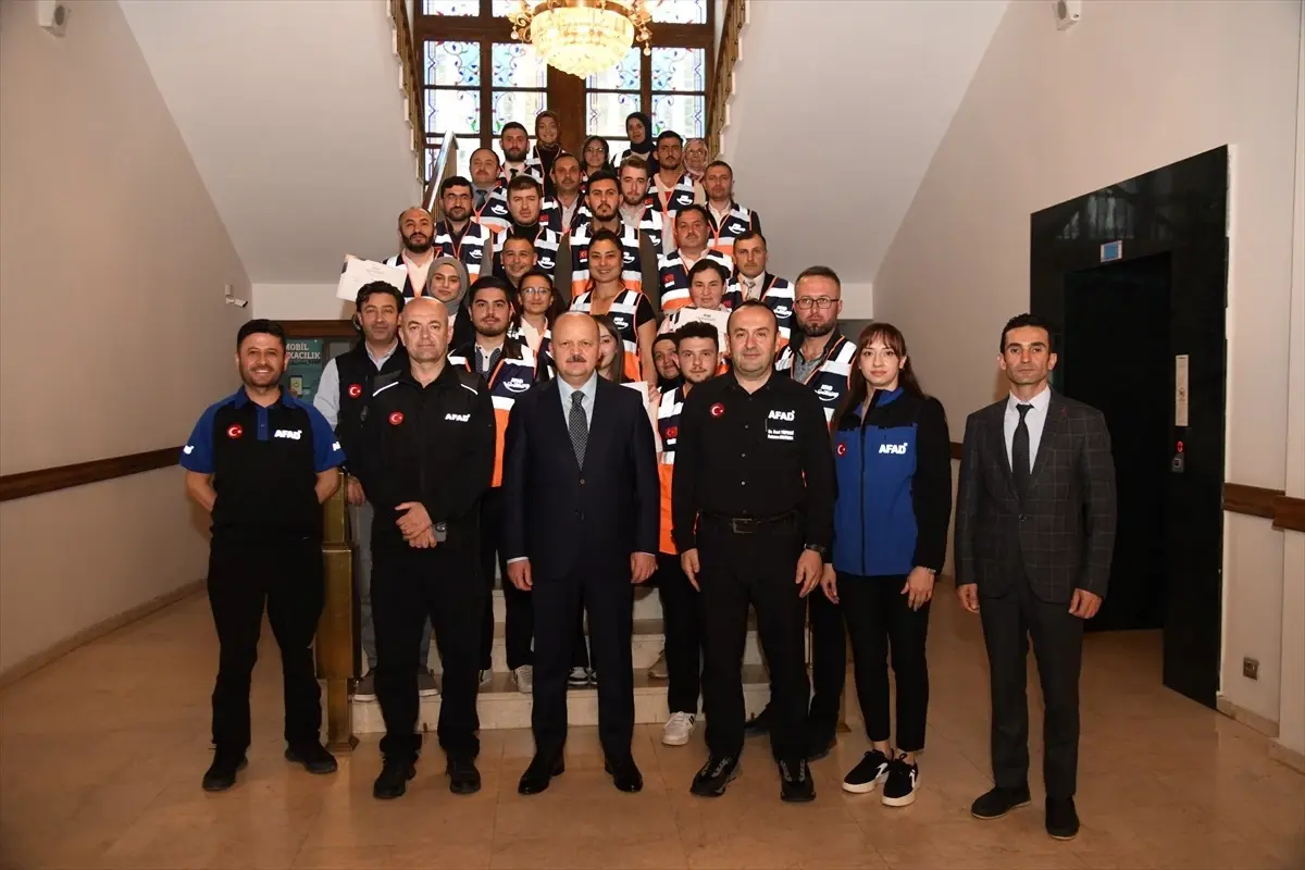 Kastamonu\'da AFAD Gönüllülerine Kimlik Kartı Töreni