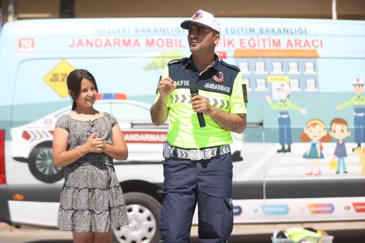 Kırklareli\'nde Öğrencilere Trafik Eğitimi