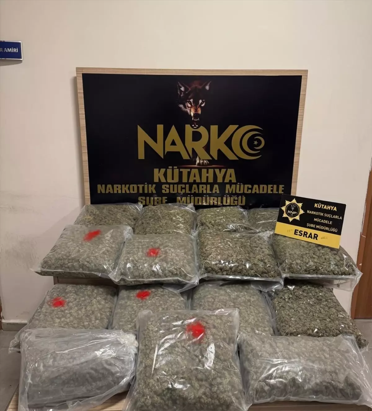 Kütahya\'da Esrar Sevkiyatı: Sürücü Tutuklandı