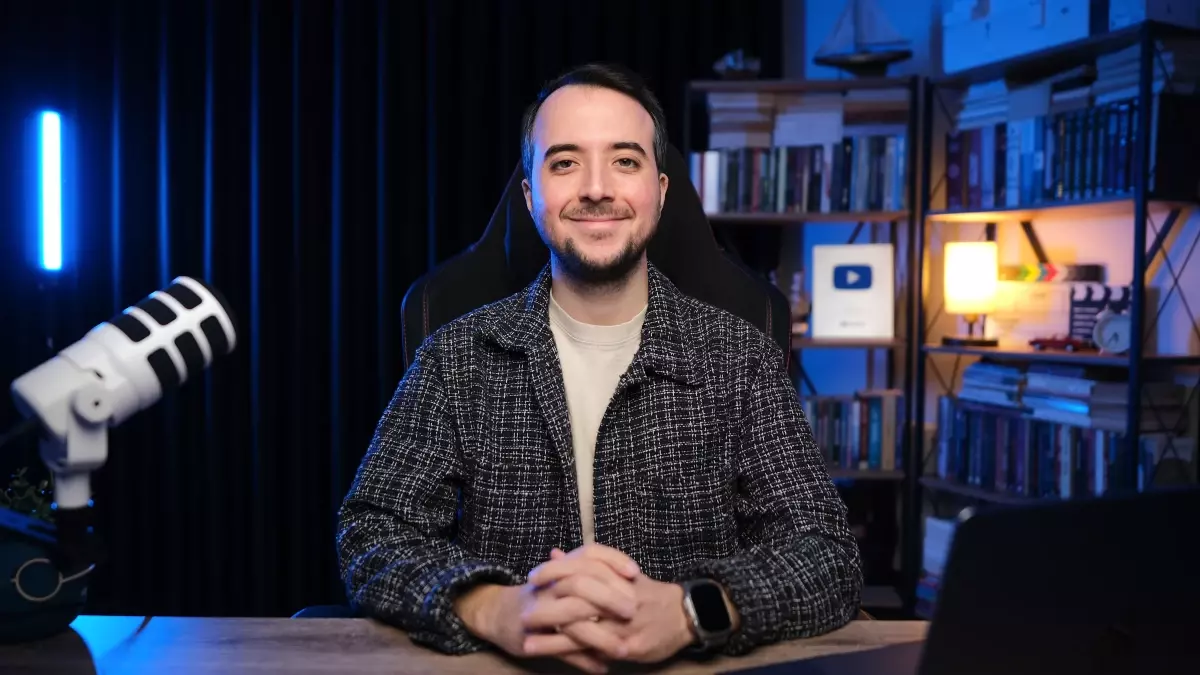 Makademi Kurucusu Muhlis Akkoca kimdir?