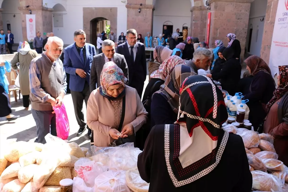 Merzifon\'da Kermesle Destek