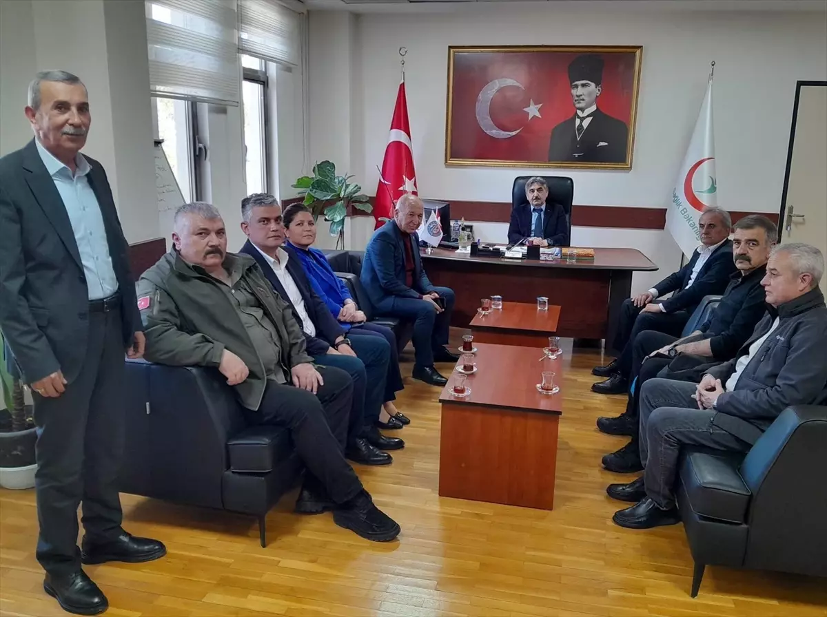 MHP\'den Hastane Ziyareti