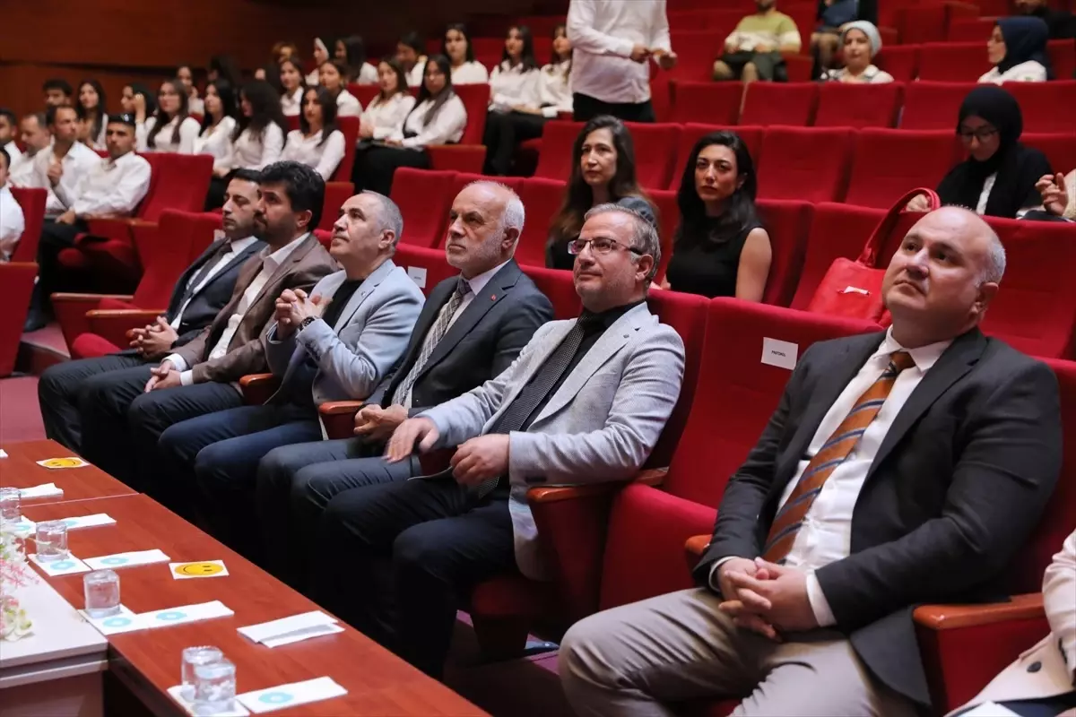 NÖHÜ\'de "Hayata Gülümse: MS Hastalığında Farkındalık Projesi" tanıtıldı