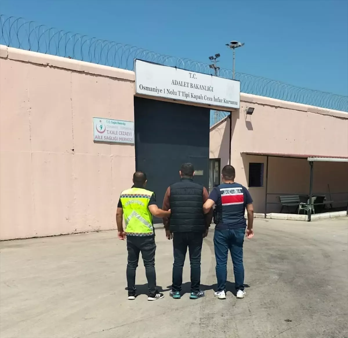Firari Hükümlü Kadirli\'de Yakalandı