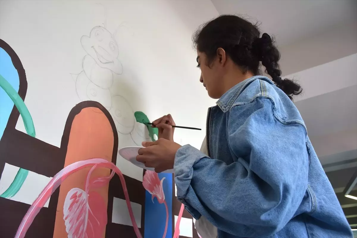 Özel Öğrencilerden Renkli Sanat Etkinliği