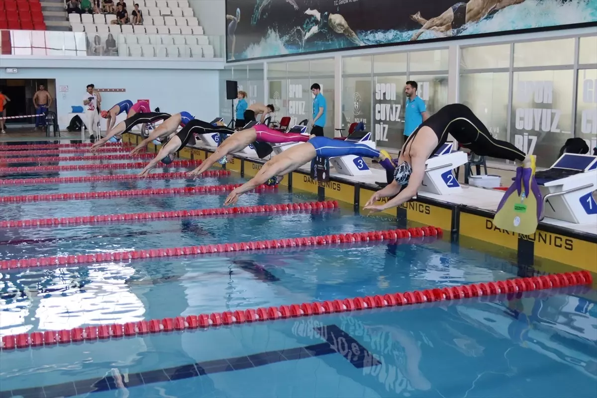 Paletli Yüzme Türkiye Şampiyonası Edirne\'de Başladı