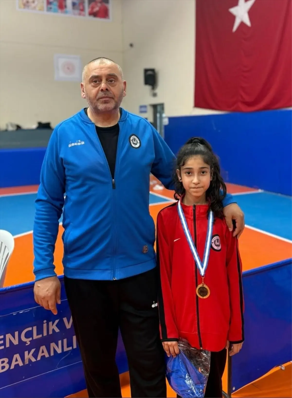 Zeynep Ela Öztürk Bölge Birincisi