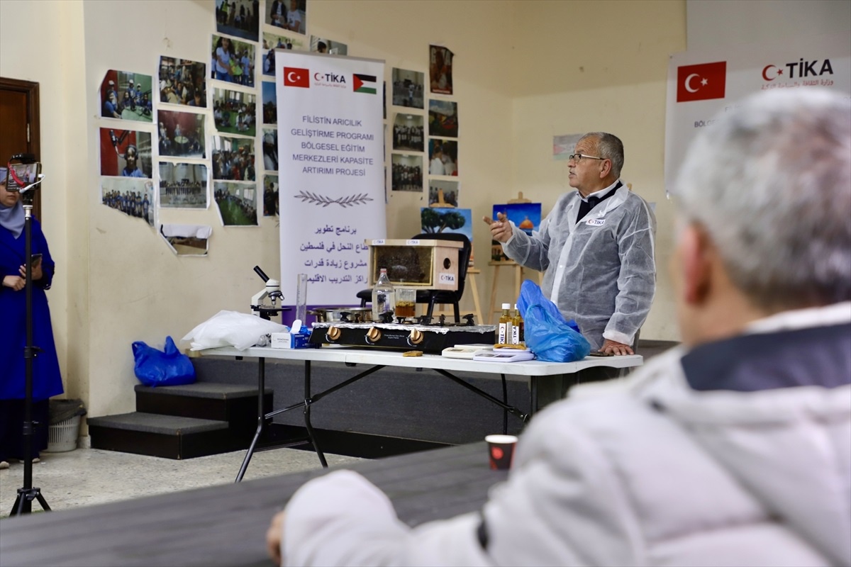 TİKA\'dan Filistin\'de Arıcılık Eğitimi