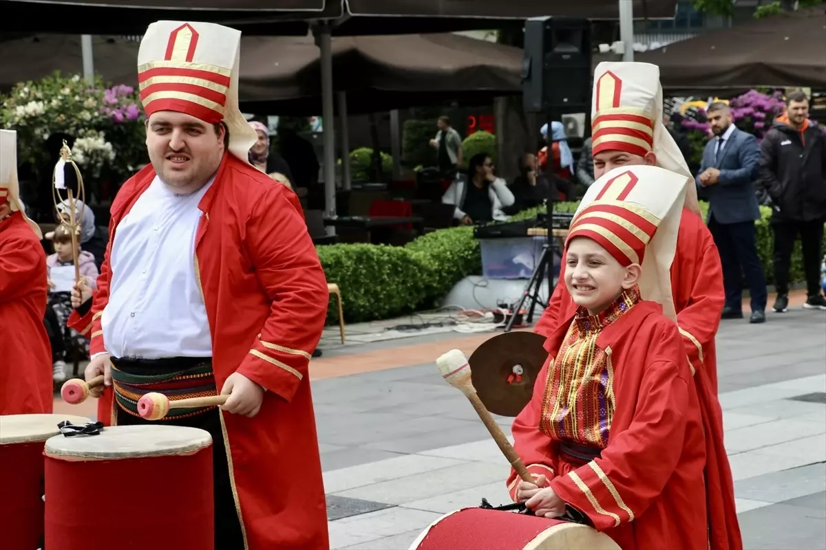 Engelliler Haftası Farkındalığı Trabzon\'da Yeniden Canlandı