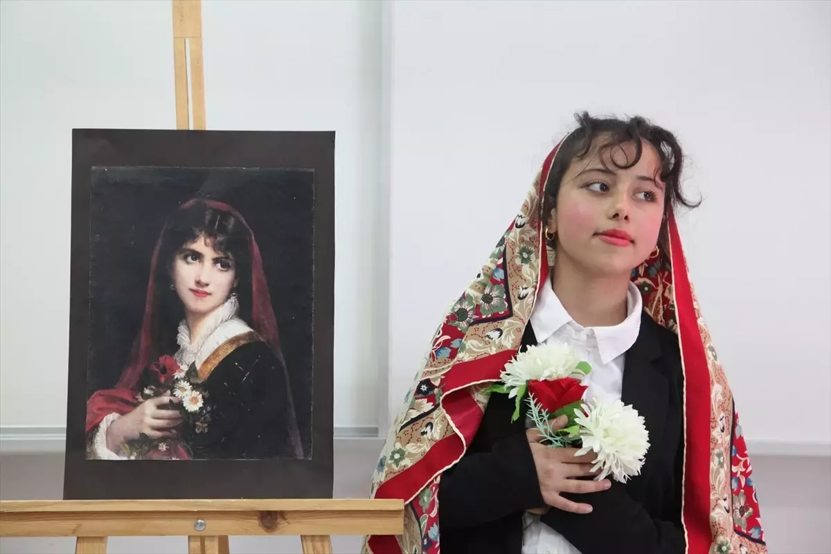 Öğrenciler Ünlü Tabloları Canlandırdı