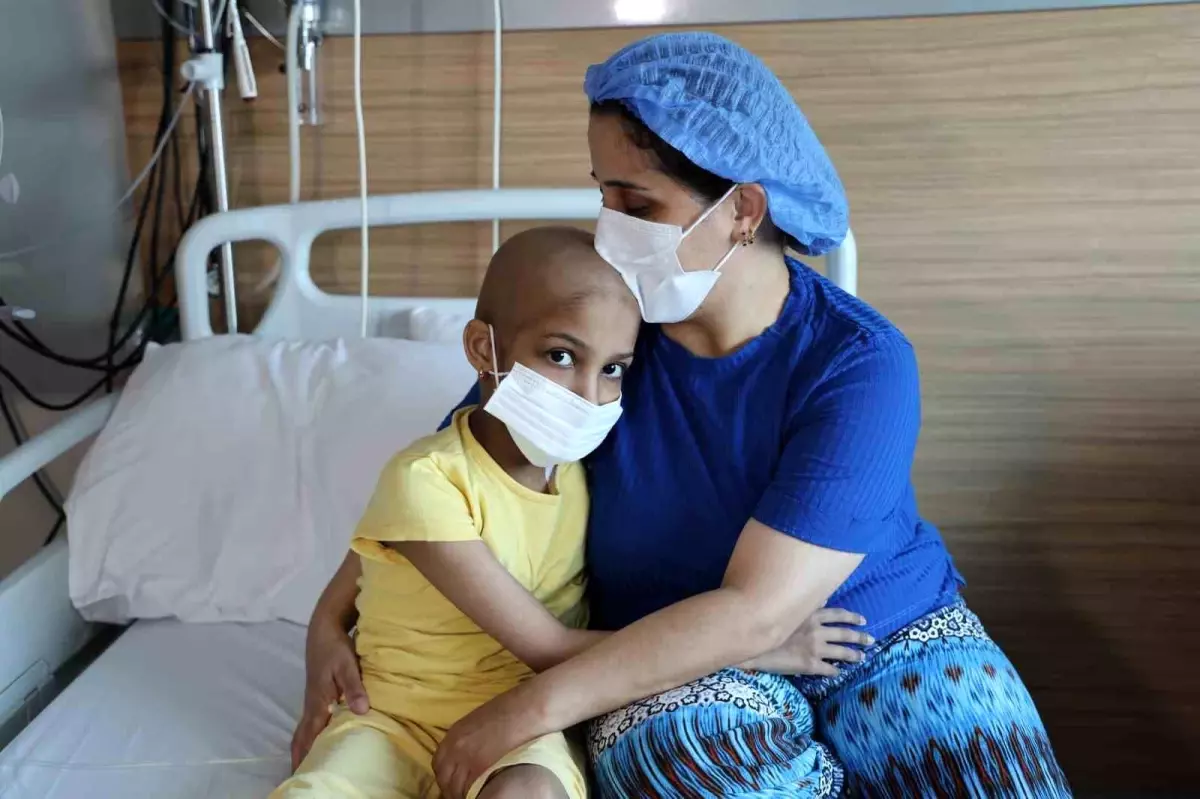 Gülşen\'e Anneden Hayat: İlgi Nakli Yapıldı