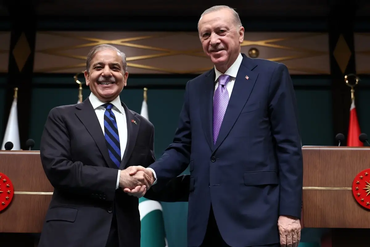 Ateşkes ilan eden Pakistan Başbakanı Şerif\'ten Türkiye\'ye teşekkür