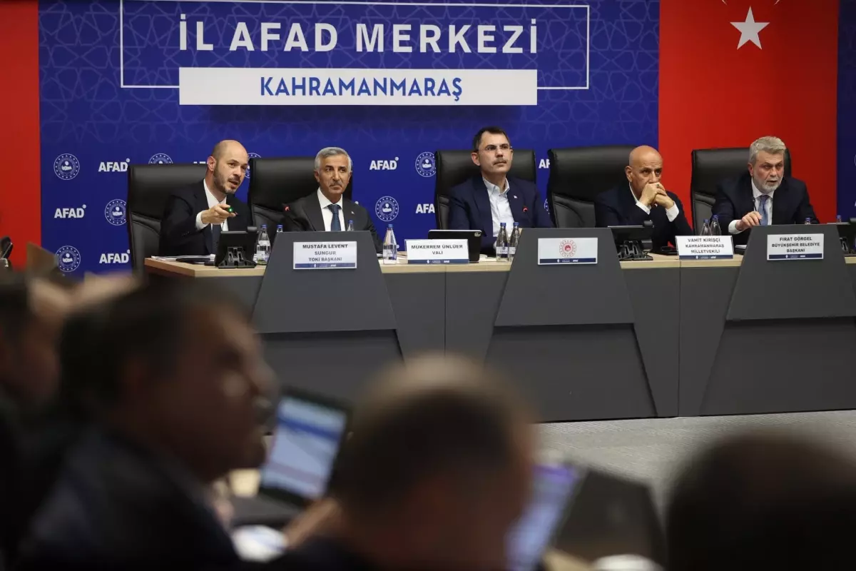 Bakan Kurum, İstanbul Toplantısında Deprem Kararlarını Takip Edeceğini Belirtti