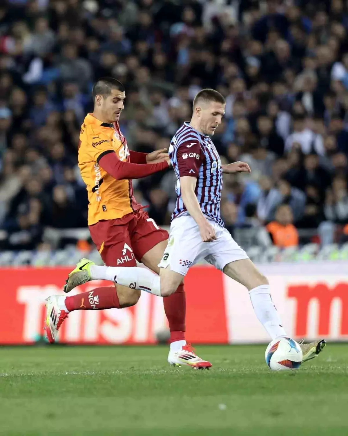 Galatasaray, Trabzonspor\'u 2-0 Yendi