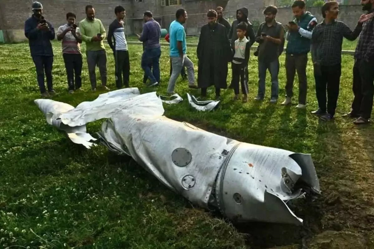 Pakistan, 77 Hindistan SİHA\'sını düşürdü