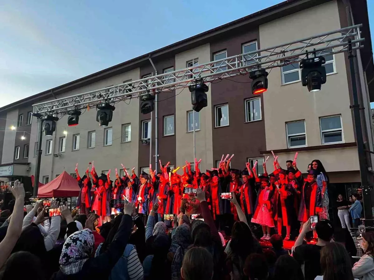 Şehit Murat Saraç İlkokulu\'nda Bahar Şenliği