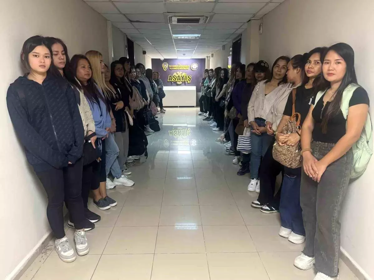 Hatay\'da SPA Salonlarında Kaçak İşçi Yakalandı